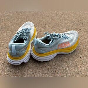 Women’s Hoka Bondi 8 Size 9B